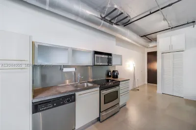 1700 Meridian Ave #310 1