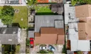 671 E 6th Pl Photo