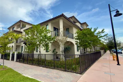 8388 NW 49th St 1