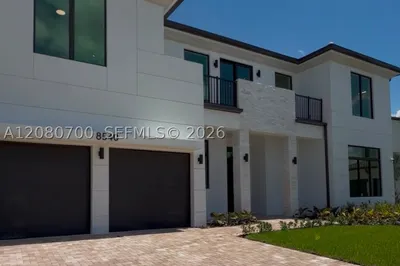 8540 NW 160th Terrace 1
