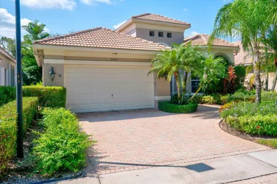 01-10568 Northgreen Dr-13