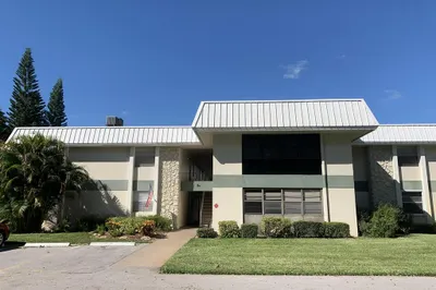 2302 Sunrise Boulevard #107 1