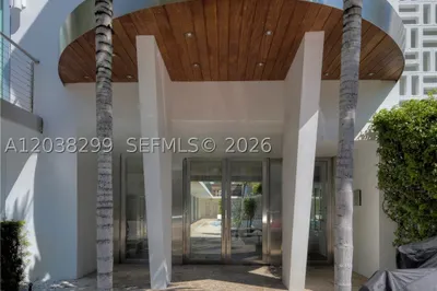 1601 West Ave #212 1