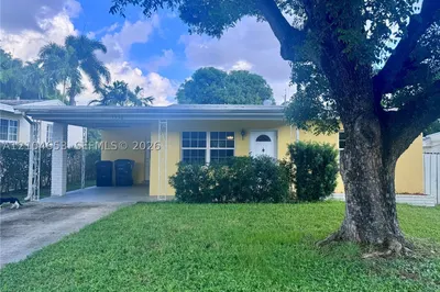 1530 N 17th Ave N 1