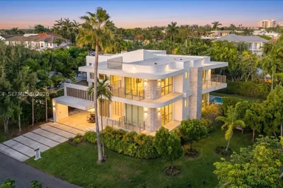 315 Cypress Dr 1