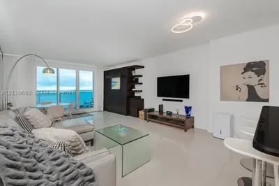 2301 Collins Ave #1139 1