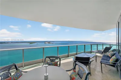 1331 Brickell Bay Dr #3811 1