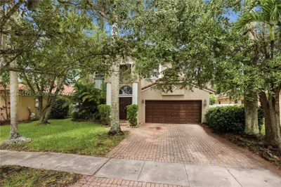 1040 NW 185th Ave 1