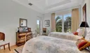 721 NE Lakeview Terrace Photo