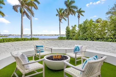 2745 S Flagler Drive 1