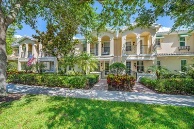 1627 W Frederick Small Road 1