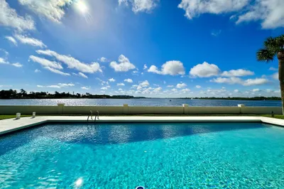 2308 Ibis Isle Road W 1