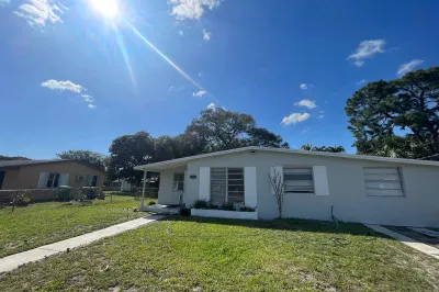 431 NW 33rd Terrace 1