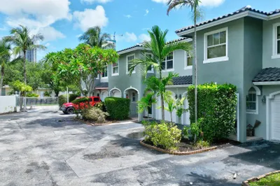 804 SW 4th Avenue 1
