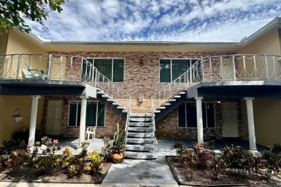 1900 NE 29th Street #2D 1