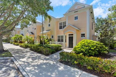 826 Dakota Drive #105 1