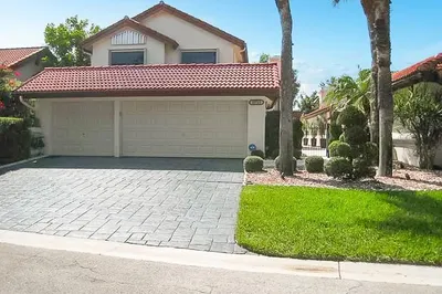 21723 Club Villa Terrace 1
