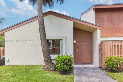 11521 SW 109th Rd #10A 1