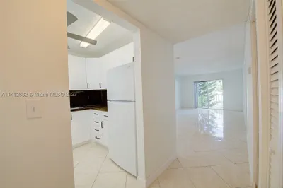 855 Euclid Ave #303 1