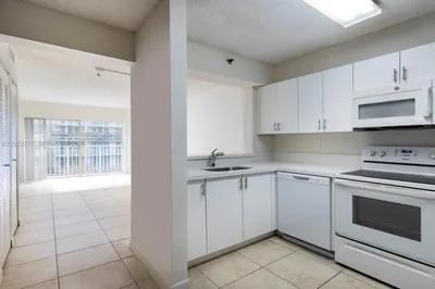 2660 SW 37th Ave #410 1