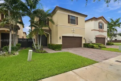 8770 NW 99th Path 0 1
