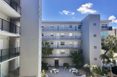 1750 Jefferson St #303 1