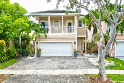 377 NE 34th Ter