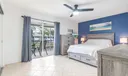77 Markham D Photo