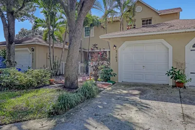 2103 Maplewood Drive 1