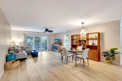 3110 Surf Way #4 1