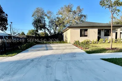 2421 NW 152nd Ter 1