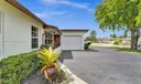 2613 E Sutton Dr Photo