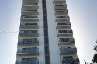1830 W MERIDIAN AV #404 1