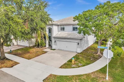 5040 Heron Pl 1