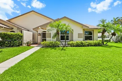 9370 BOCA GARDENS PKWY #D 1