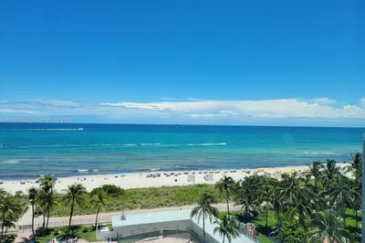 6345 Collins Ave #605 1