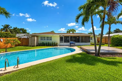 3854 Buttercup Circle S 1