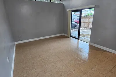 4552 NW 185th Street 1