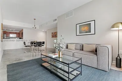 253 NE 2nd St #508 1