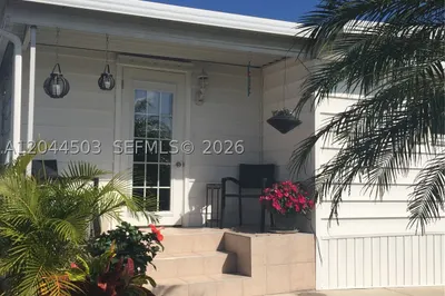 5125 SW 26th Ct #. 1