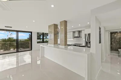 5480 N Ocean Drive #B1c 1