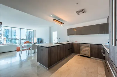 88 SW 7 Street #3403 1