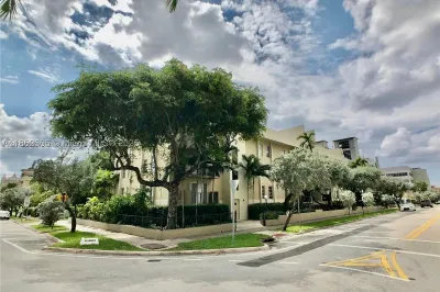 110 Salamanca Ave #207 1
