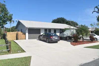 812 NW 8th Street 1