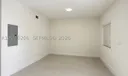 310 E 7th St #203 Photo