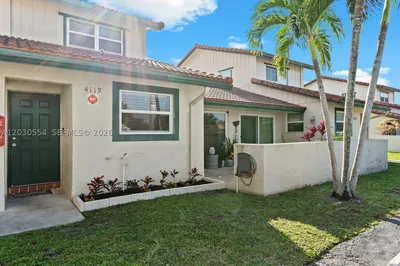 4119 Coral Springs Dr #C6 1