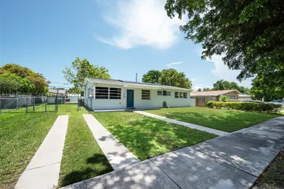 19601 Belview Dr 1