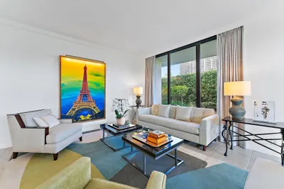 123 Lakeshore Drive #143 1