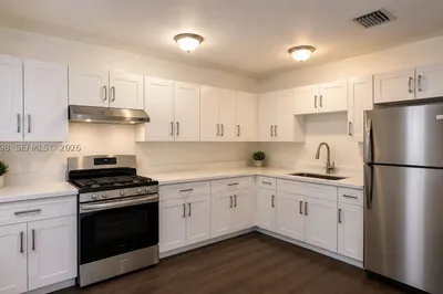 374 NW 31st Ave 1