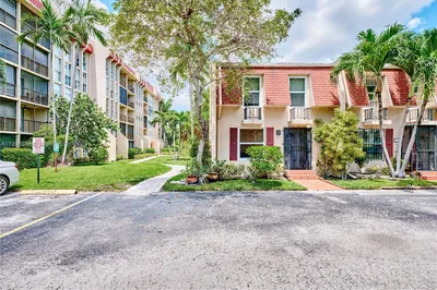 1001 Three Islands Blvd #26 1